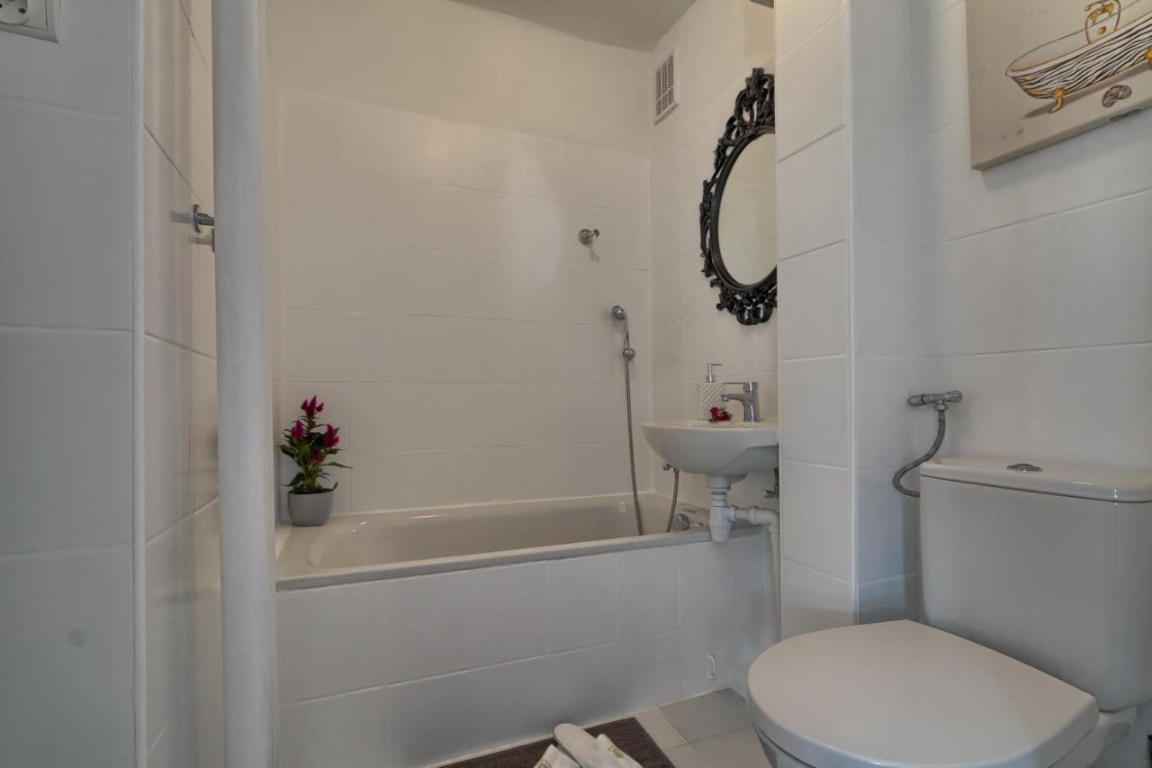 V Ajax Rondo Onz Apartament