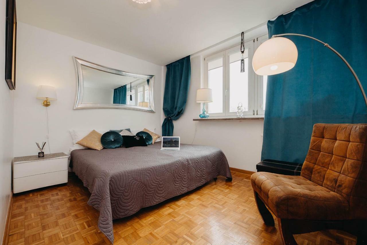 V Ajax Rondo Onz Apartament Warszawa